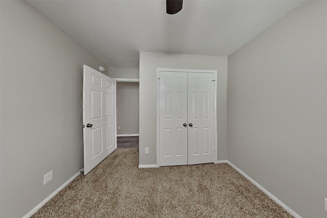 Building Photo - 3511 Rainshore Dr