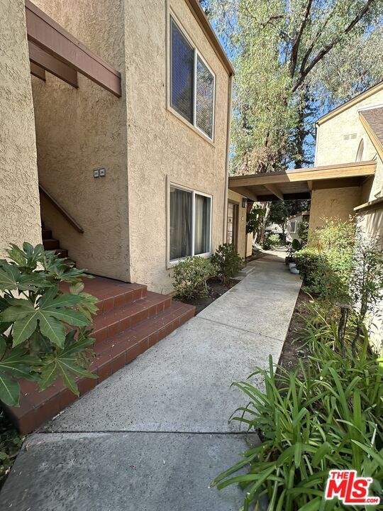 Building Photo - 22330 Victory Blvd