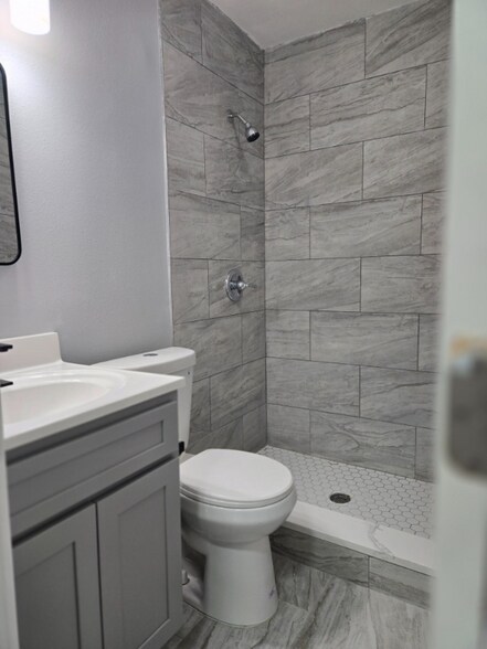 Building Photo - 6615 Del Prado Terrace