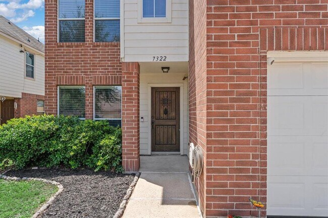 Building Photo - 7322 Foxbrook Dr