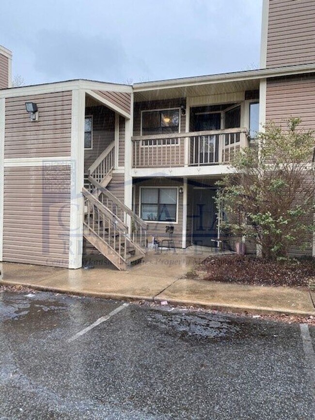 Building Photo - West Little Rock Condo