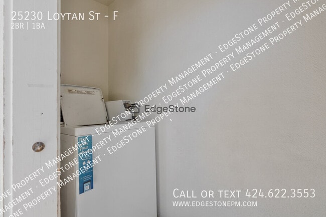 Building Photo - 25230 Loytan St