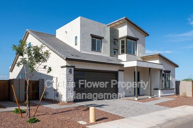 Building Photo - 3130 E Alicia Dr