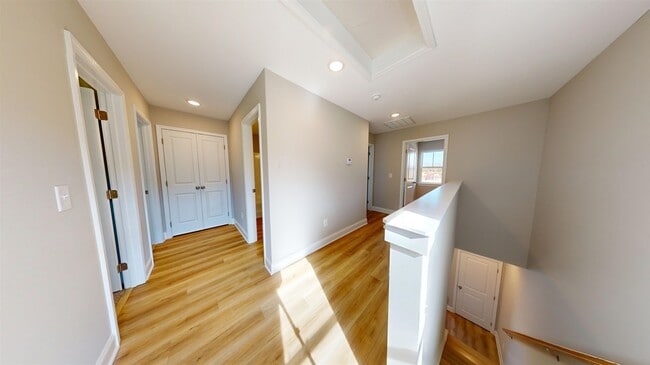 Building Photo - 1032 Moen Lp