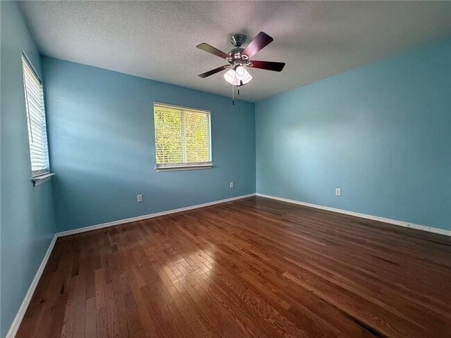 Building Photo - 10535 Willow Meadow Cir