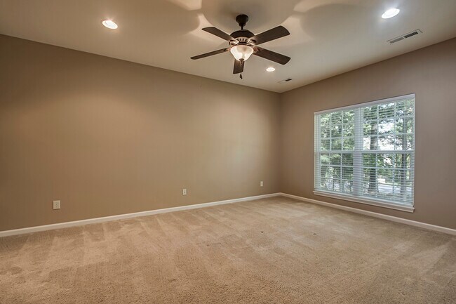 Building Photo - 111 Waynoka Ln