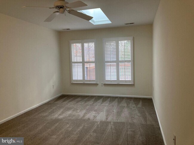 Building Photo - 2819 Berth Ct