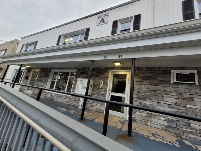 Building Photo - 23 Cloister Ave