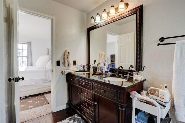 Building Photo - 6630 Hillside Terrace Dr