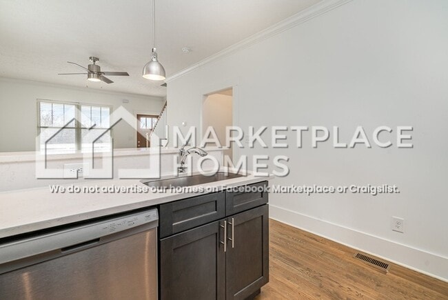 Building Photo - 190 Briar Rd