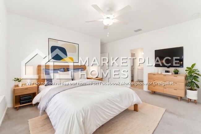 Building Photo - 5621 SW 90th Ln