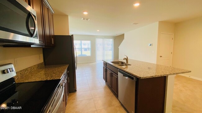 Building Photo - 8 Bella Oaks Dr