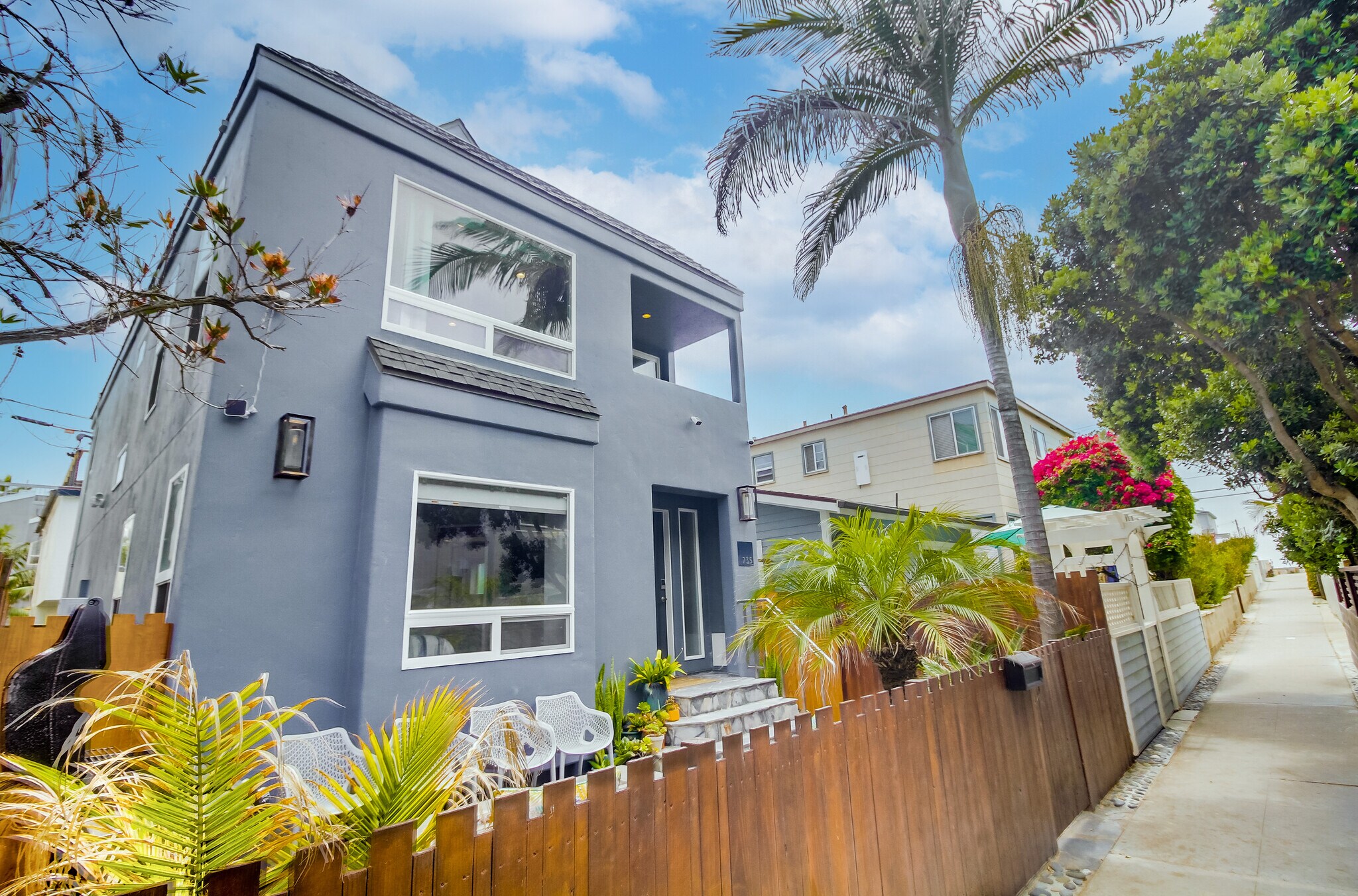 Building Photo - 735 Whiting Ct