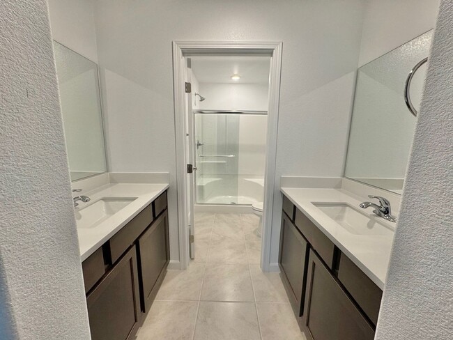 Building Photo - NEW, NEW, NEW! BEAUTIFUL 2 STORY HOME WITH...