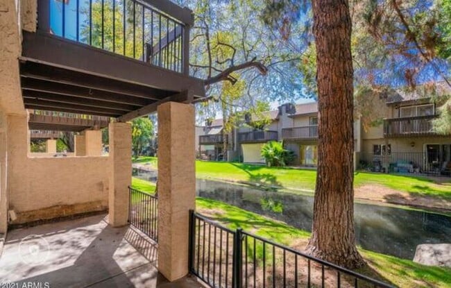 Building Photo - MOVE IN SPECIALS!! Stunning 3 bedroom, 2.5 bathroom Townhome in Mesa, AZ.