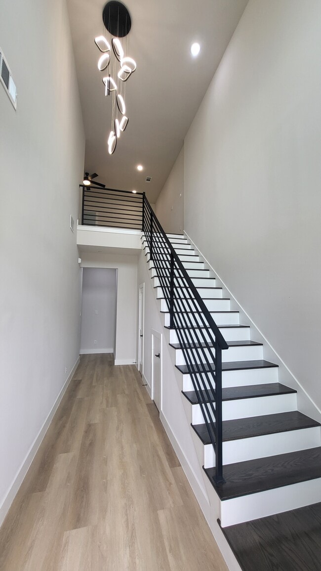 Building Photo - 2348 Alsiddiq Dr
