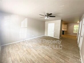 Building Photo - 1530 N Addington Ave