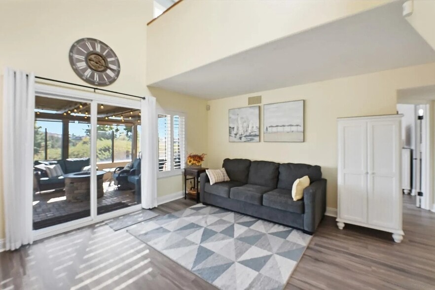 Building Photo - 7773 Eagle Ridge Dr