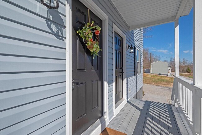 Building Photo - 2241 Mountain View Rd