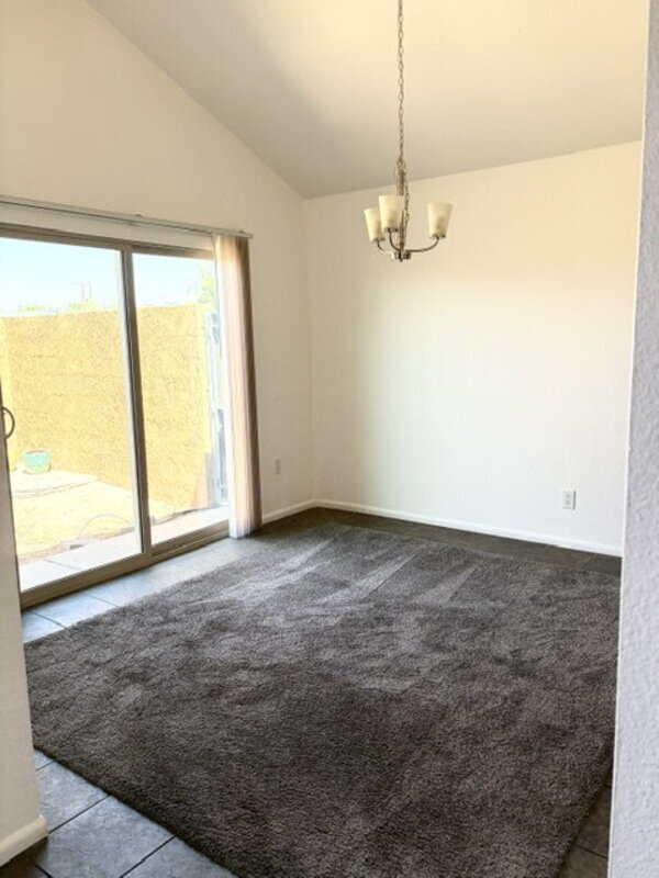 Building Photo - 901 S Melody Ln