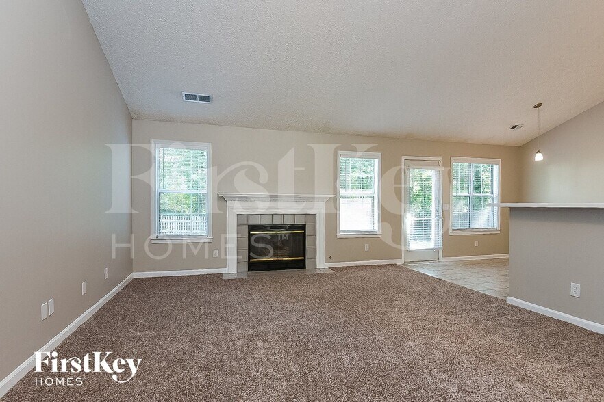 Building Photo - 2504 Baysridge Dr NW