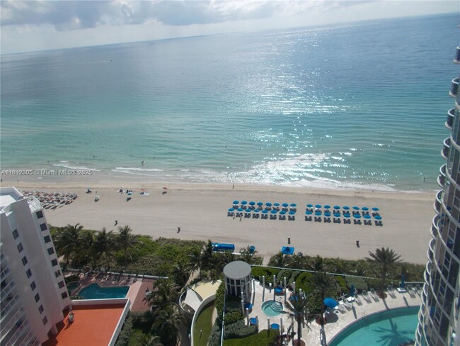 Building Photo - 17201 Collins Ave