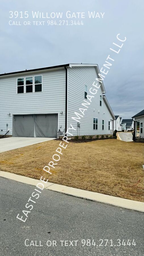 Building Photo - 3915 Willow Gate Wy