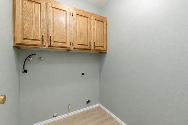 Building Photo - 55 W 400 S