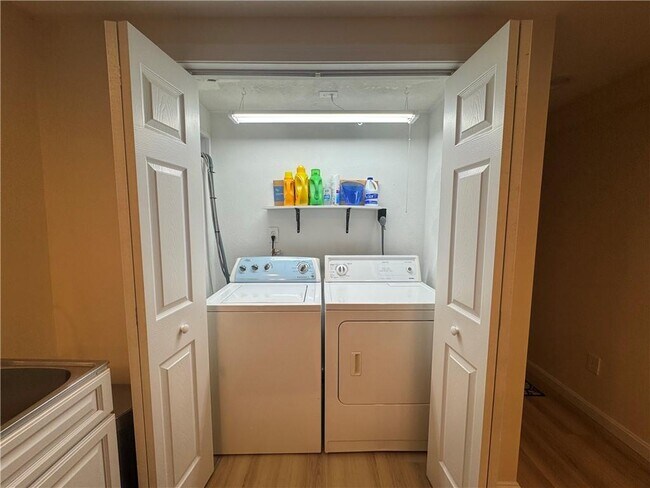 Building Photo - 34 Inkberry Trail