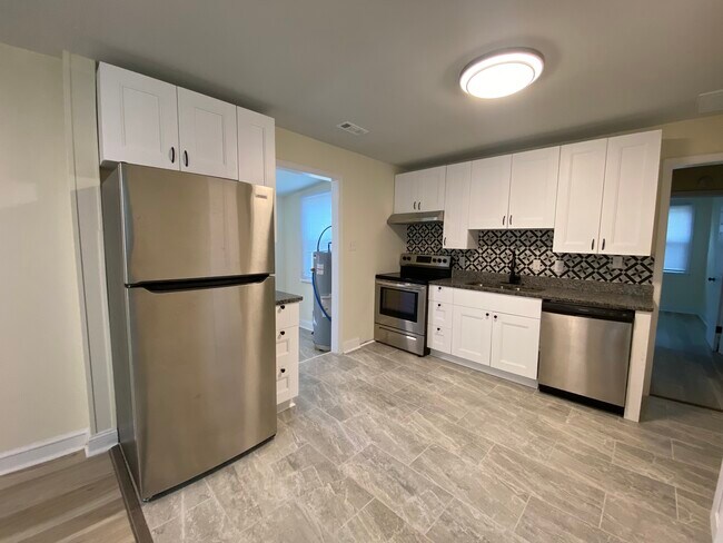 Kitchen - 1902 N 19th St