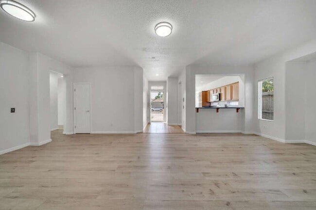 Building Photo - 9326 Lembert Dome Cir