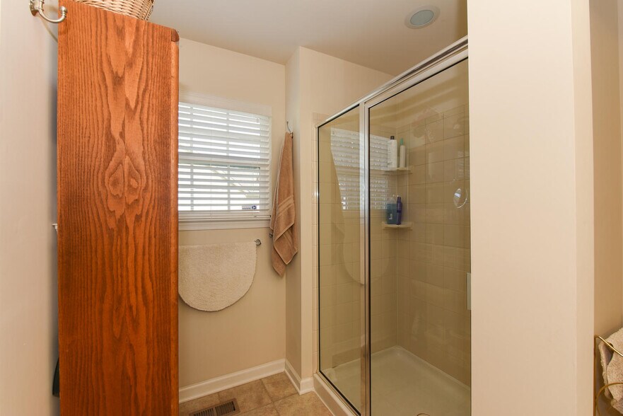 Building Photo - 13318 Beacon Hill Way