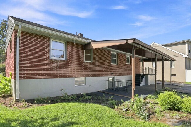 Building Photo - 2137 Old Philadelphia Pike