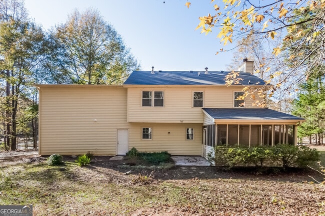 Building Photo - 65 Pine Tree Dr