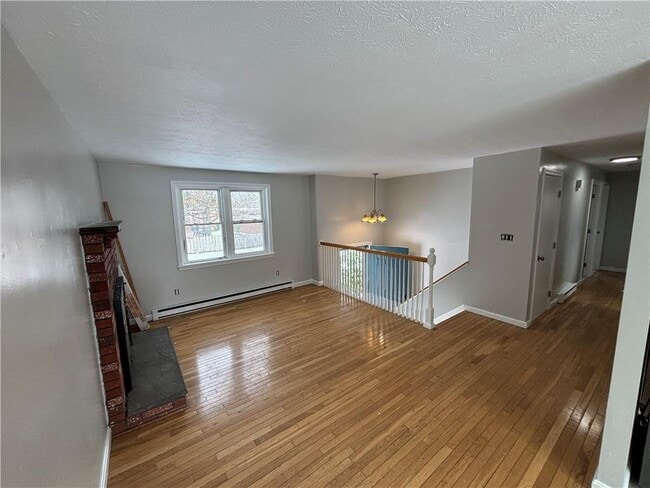 Building Photo - 24 Greenwood Dr