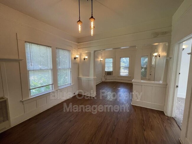 Building Photo - 960 Salem St