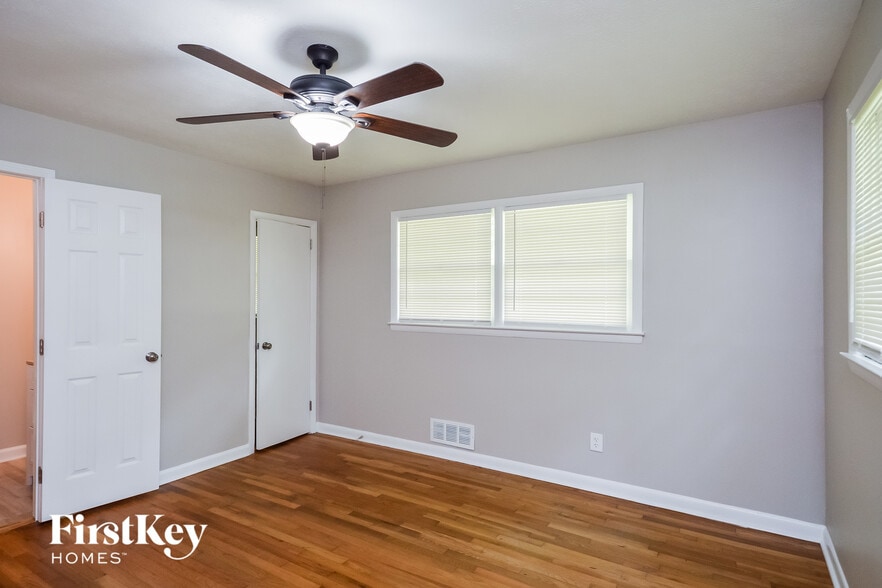 Building Photo - 1175 Milstead Ave NE