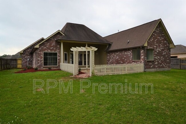 Building Photo - 2691 Woodbend