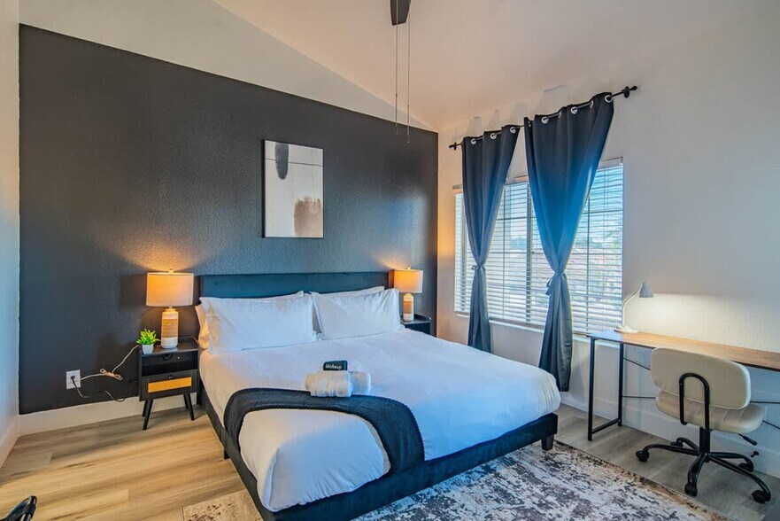 Building Photo - 7900 E Princess Dr