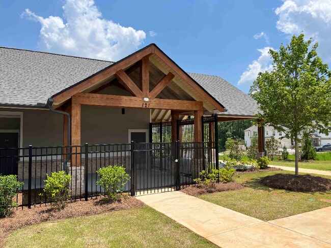 Building Photo - 912 Colton Dr