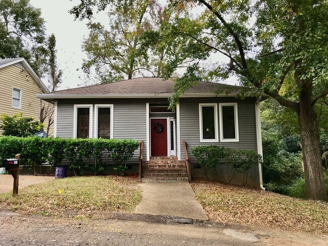 Primary Photo - Excellent Location!!