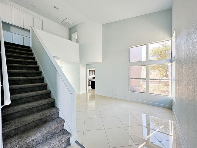 Building Photo - 1645 Autumn Rust Dr