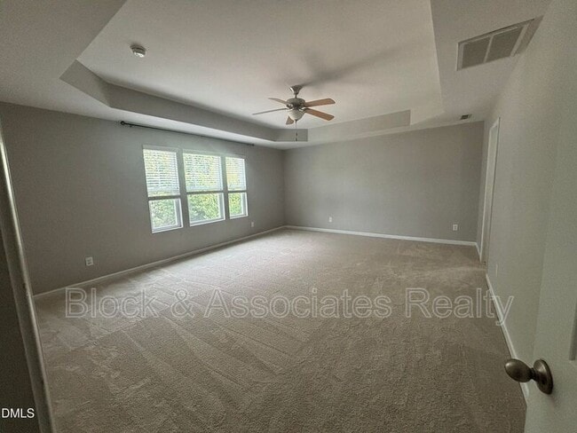 Building Photo - 4 White Spruce Ct
