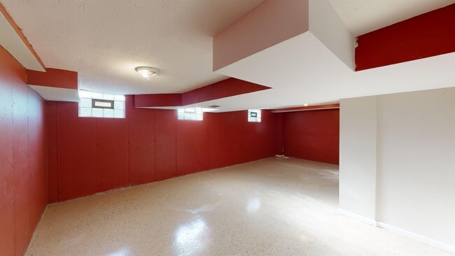 Building Photo - 3922 Ridgedale Dr