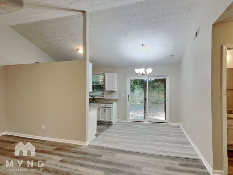 Building Photo - 264 Fennel Wy SW