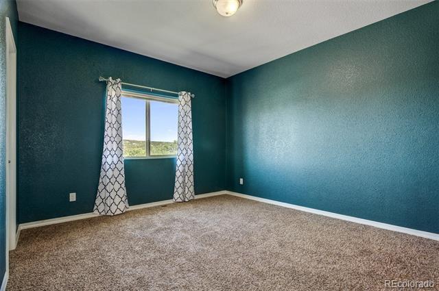 Building Photo - 884 Black Arrow Dr