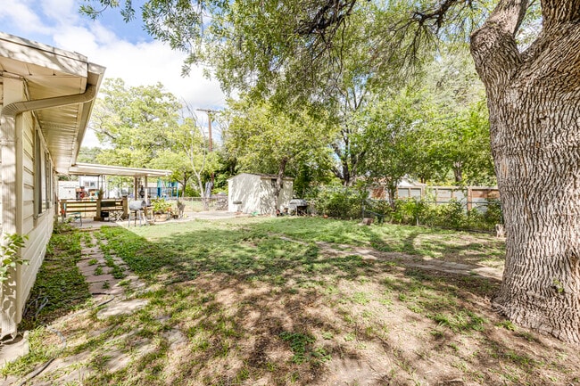 Building Photo - 359 Langton Dr