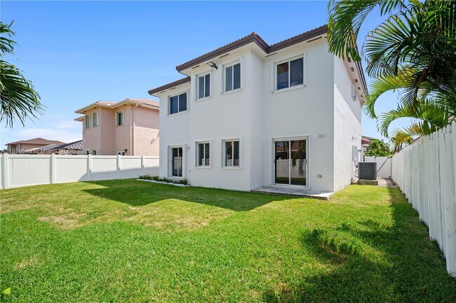 Building Photo - 2894 SW 144th Ct