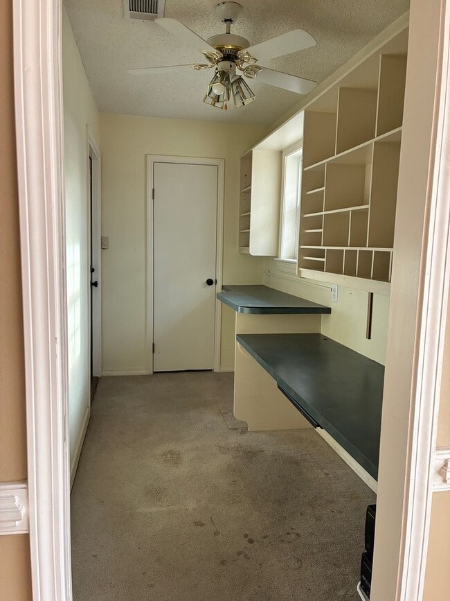 Building Photo - 19 Indian Trail