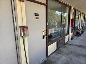 Building Photo - 7900 S Orange Blossom Trail